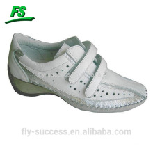 zapatos cómodos de cuero para mujer